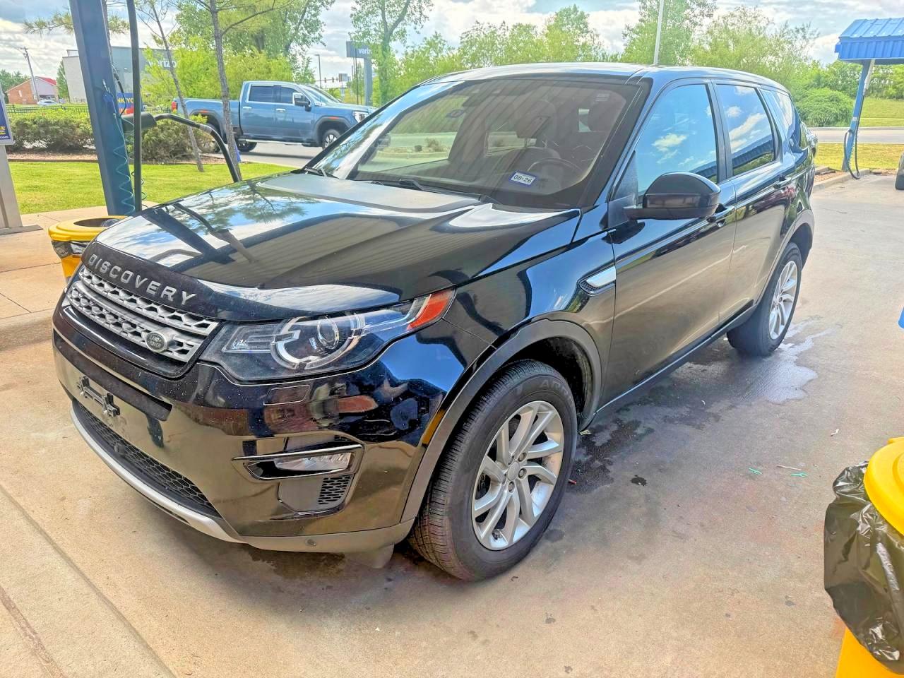 2018 Land Discovery VIN SALCR2RX3JH749904 photo 2