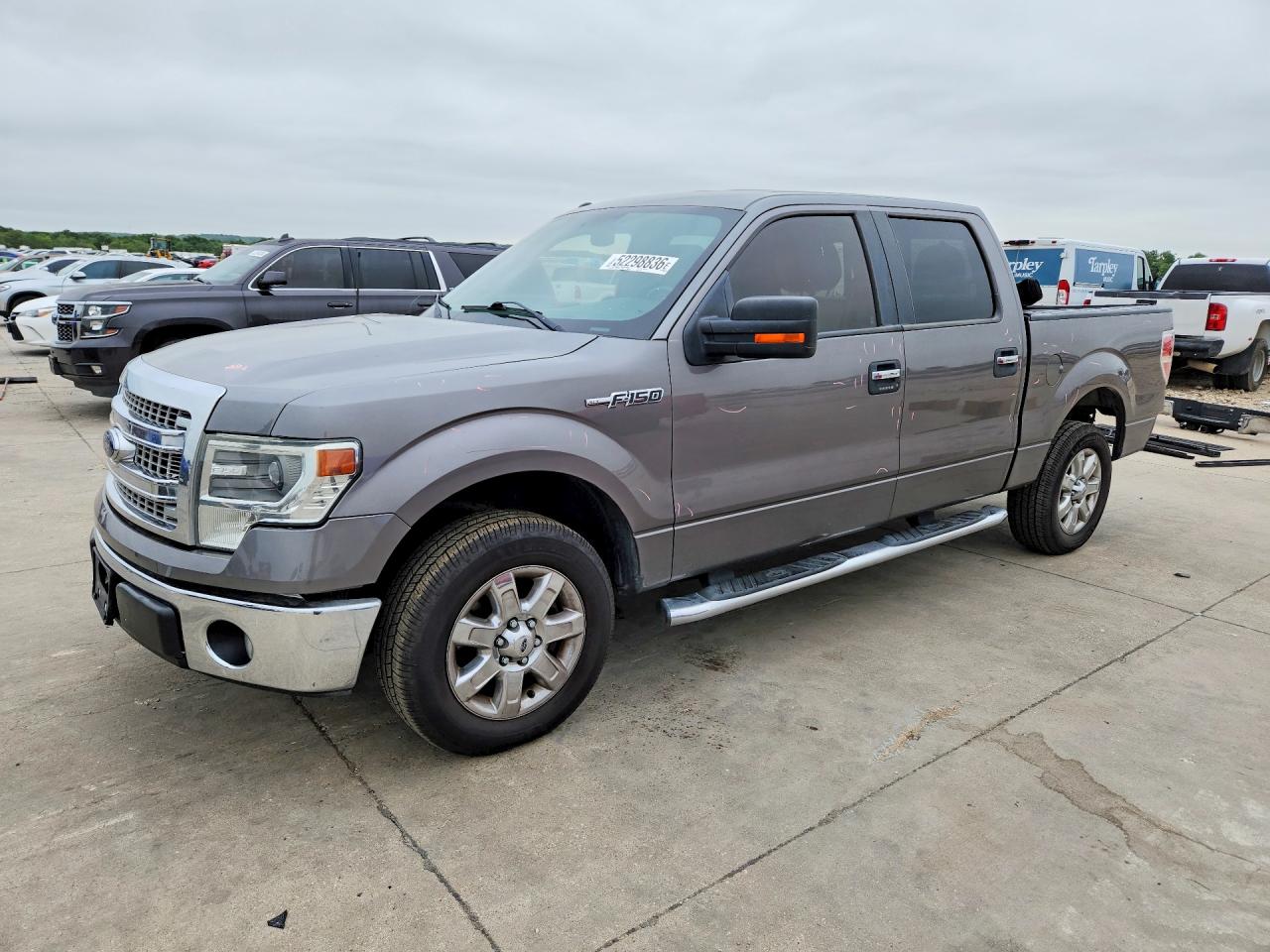 2014 Ford F150 VIN 1FTFW1CF8EKF18268 photo 1
