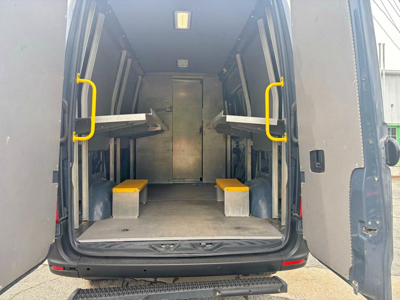 2019 Mercedes-Benz Sprinter VIN WD4PF0CDXKP035110 photo 6