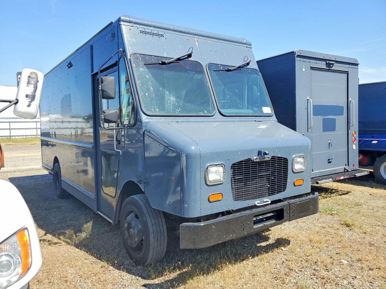 2021 FREIGHTLINER All other VIN 4UZAC2GA4MCMM9252 photo 4