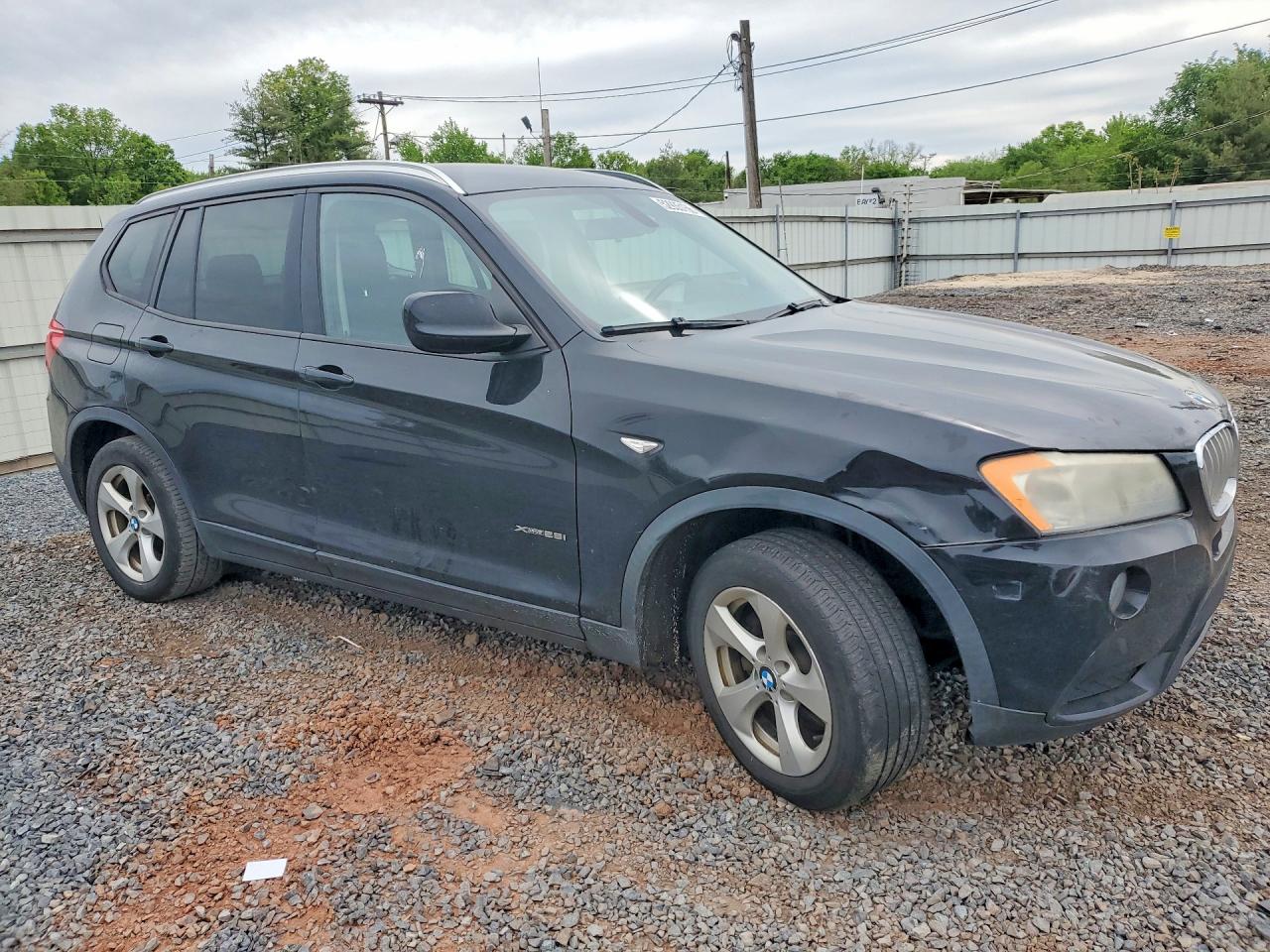 2011 BMW X3 VIN 5UXWX5C59BL707592 photo 4