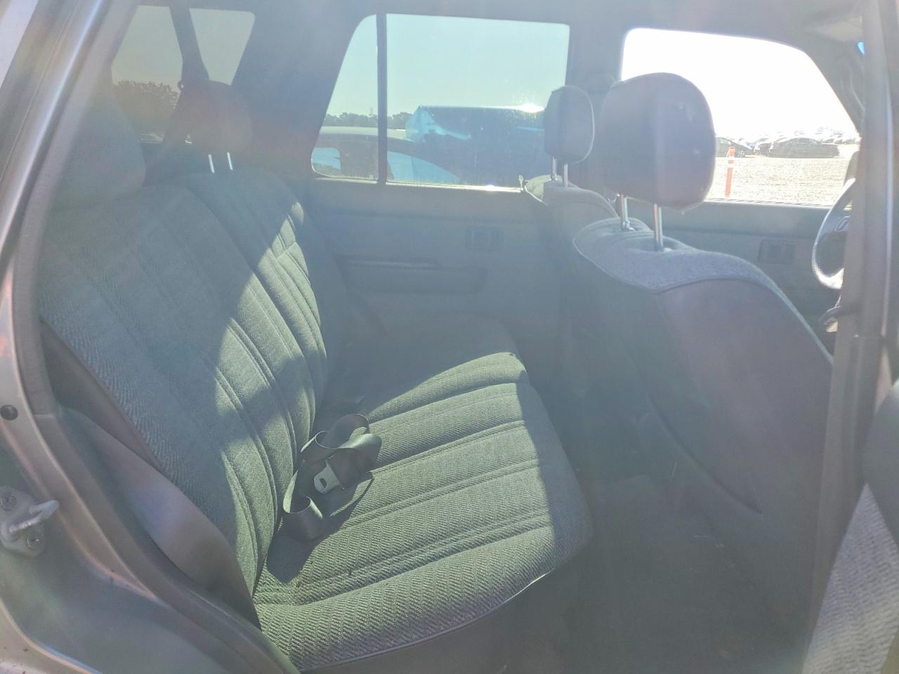 1993 Toyota 4runner VIN JT3VN39W8P0127447 photo 11