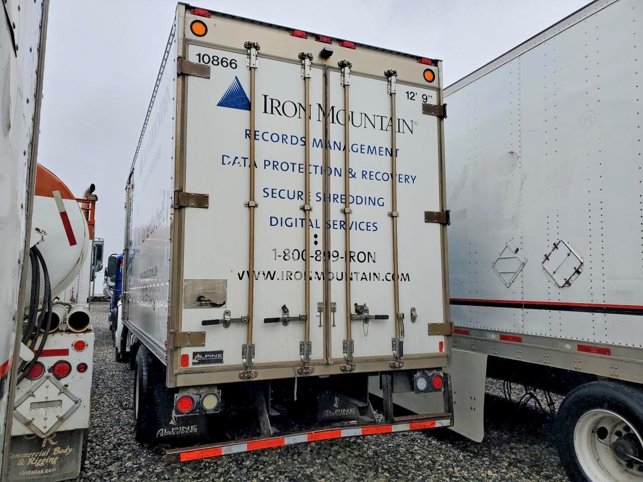 2013 FREIGHTLINER All other VIN 1FVACXBS5DHFG9049 photo 2