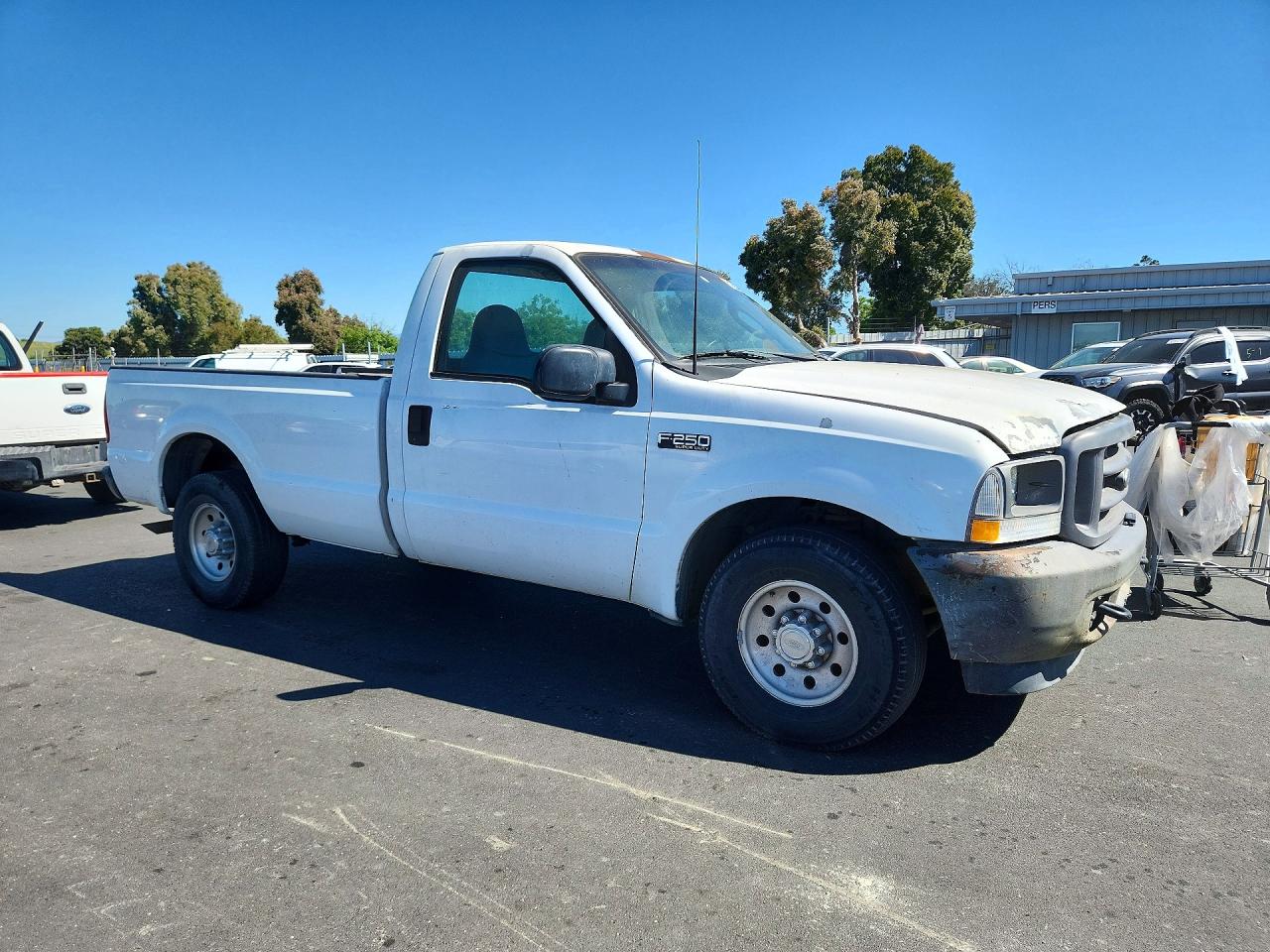 2003 Ford F250 VIN 3FTNF20L13MB44314 photo 4