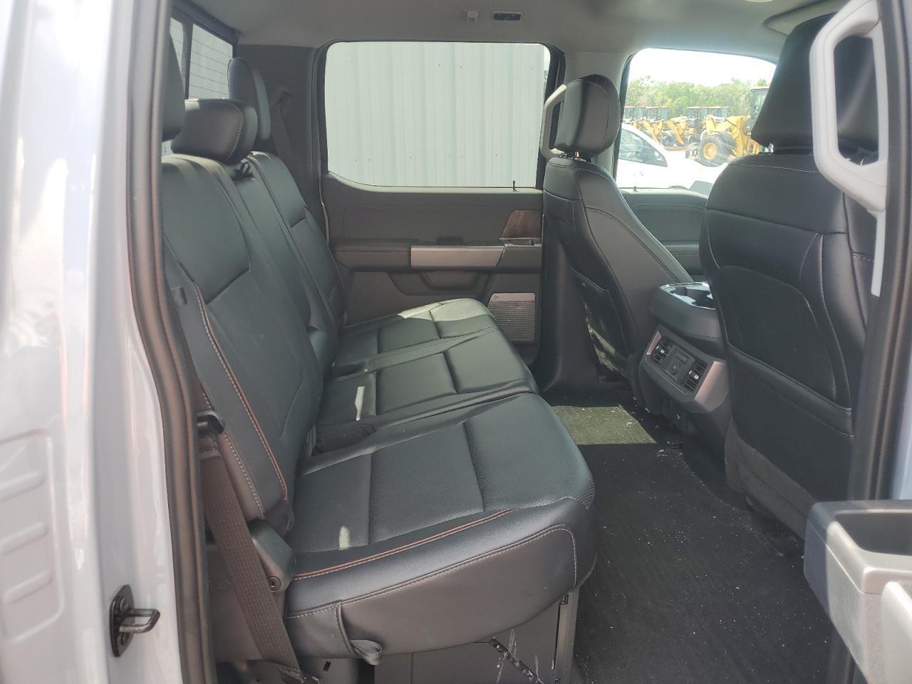 2024 Ford F350 VIN 1FT8W3DN8RED59797 photo 10