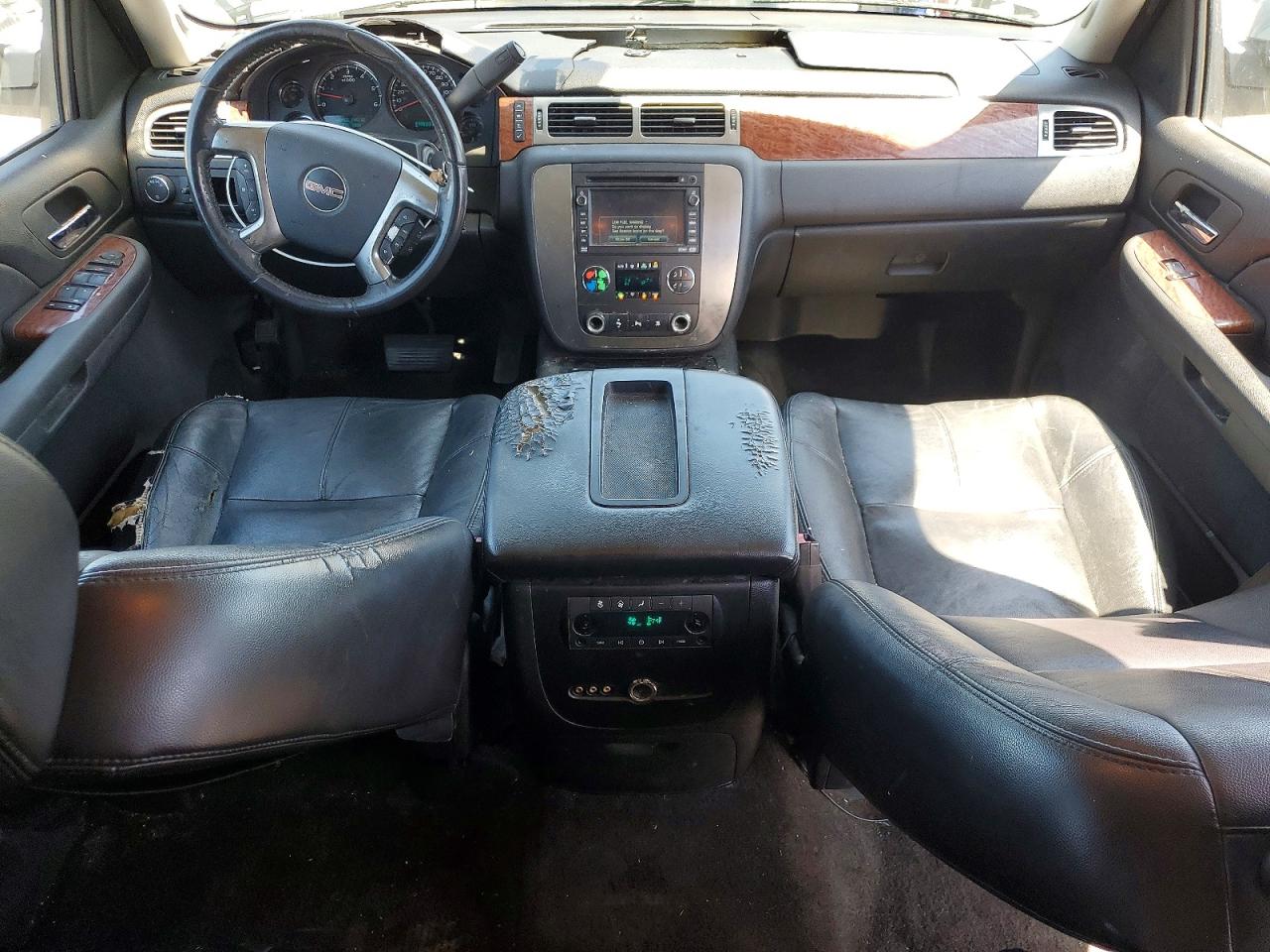 2007 GMC Yukon VIN 1GKFC16087R243399 photo 8