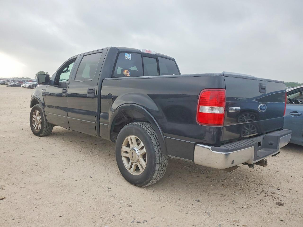 2005 Ford F150 VIN 1FTPW12535KD37236 photo 2
