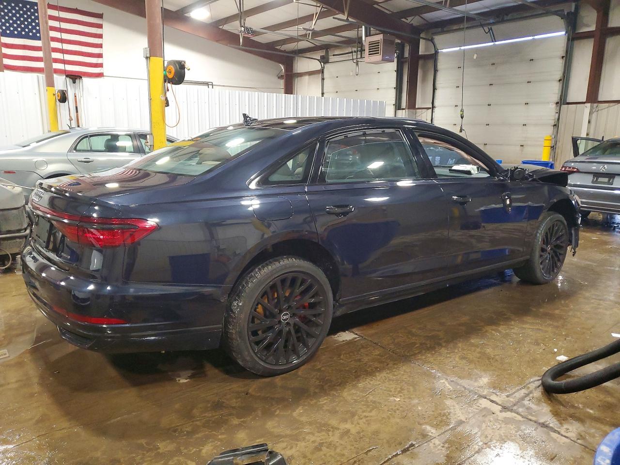 2021 Audi A8 VIN WAU8HAF83MN008405 photo 3