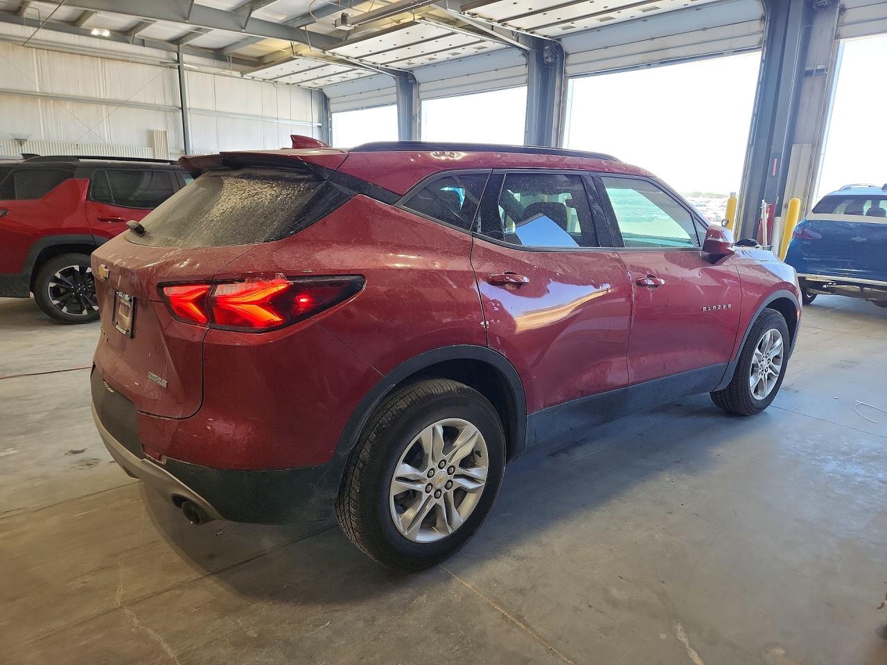 2020 Chevrolet Blazer VIN 3GNKBJRS7LS531293 photo 3