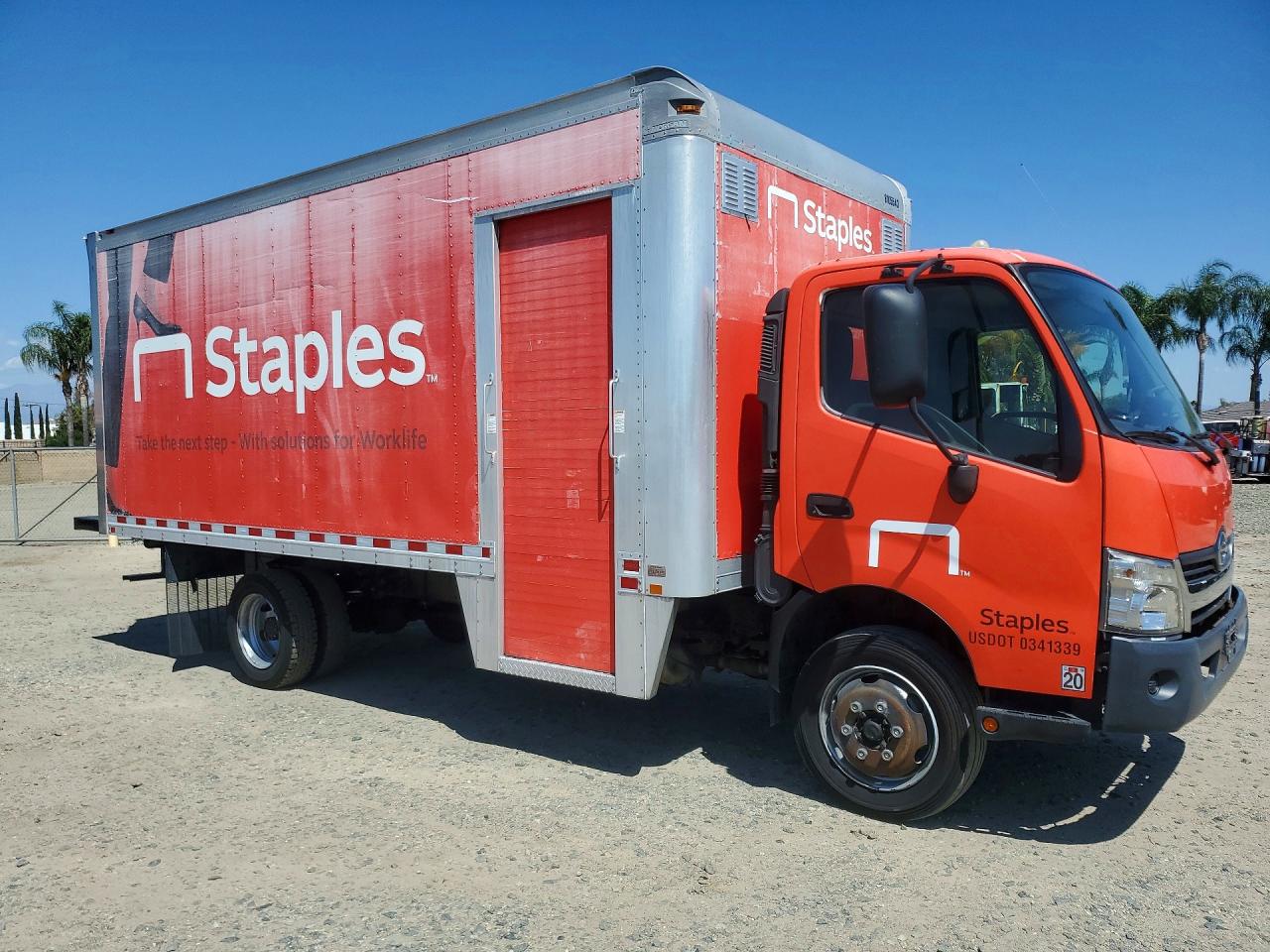 2017 HINO All other VIN JHHSDM2H6HK005868 photo 4