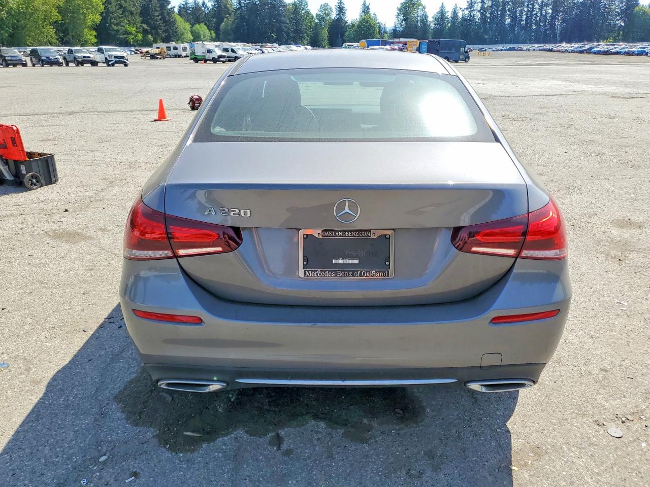 2022 Mercedes-Benz A-class VIN W1K3G4EB7NJ363557 photo 6