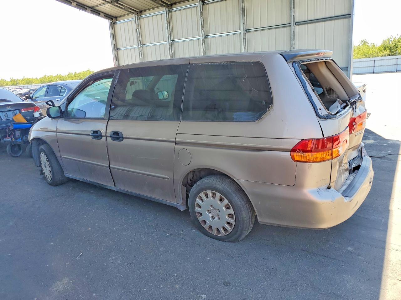 2003 Honda Odyssey VIN 5FNRL18543B096256 photo 2