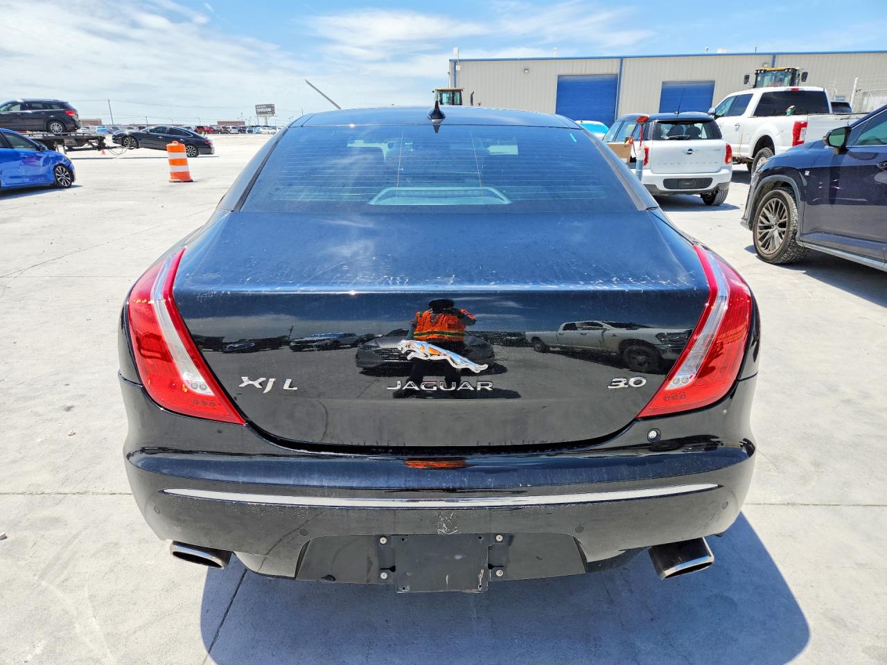 2015 Jaguar Xj VIN SAJWA2GZXF8V89383 photo 6