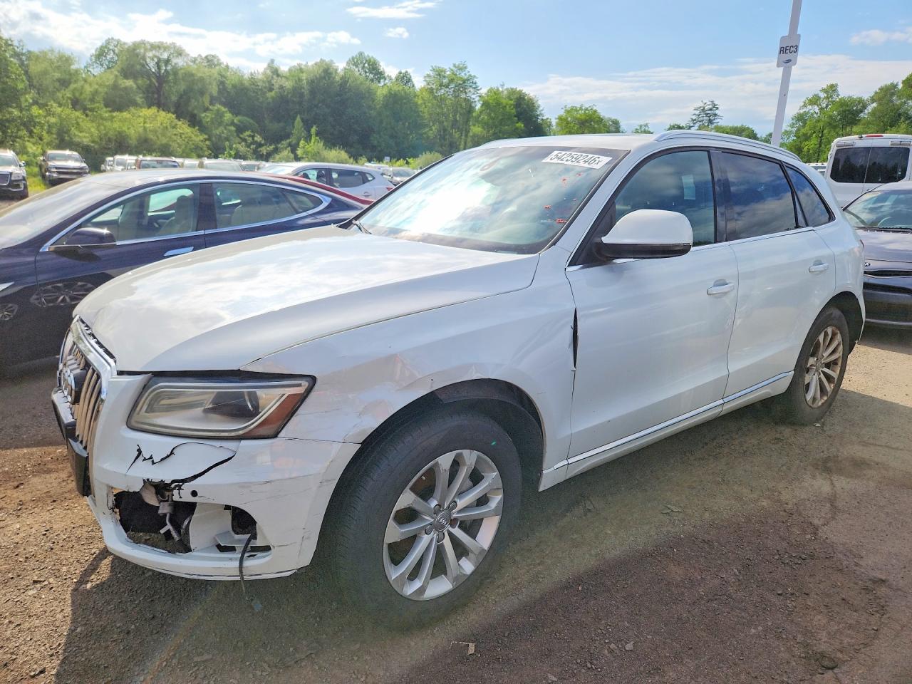 2014 Audi Q5 VIN WA1LFAFP4EA004487 photo 1