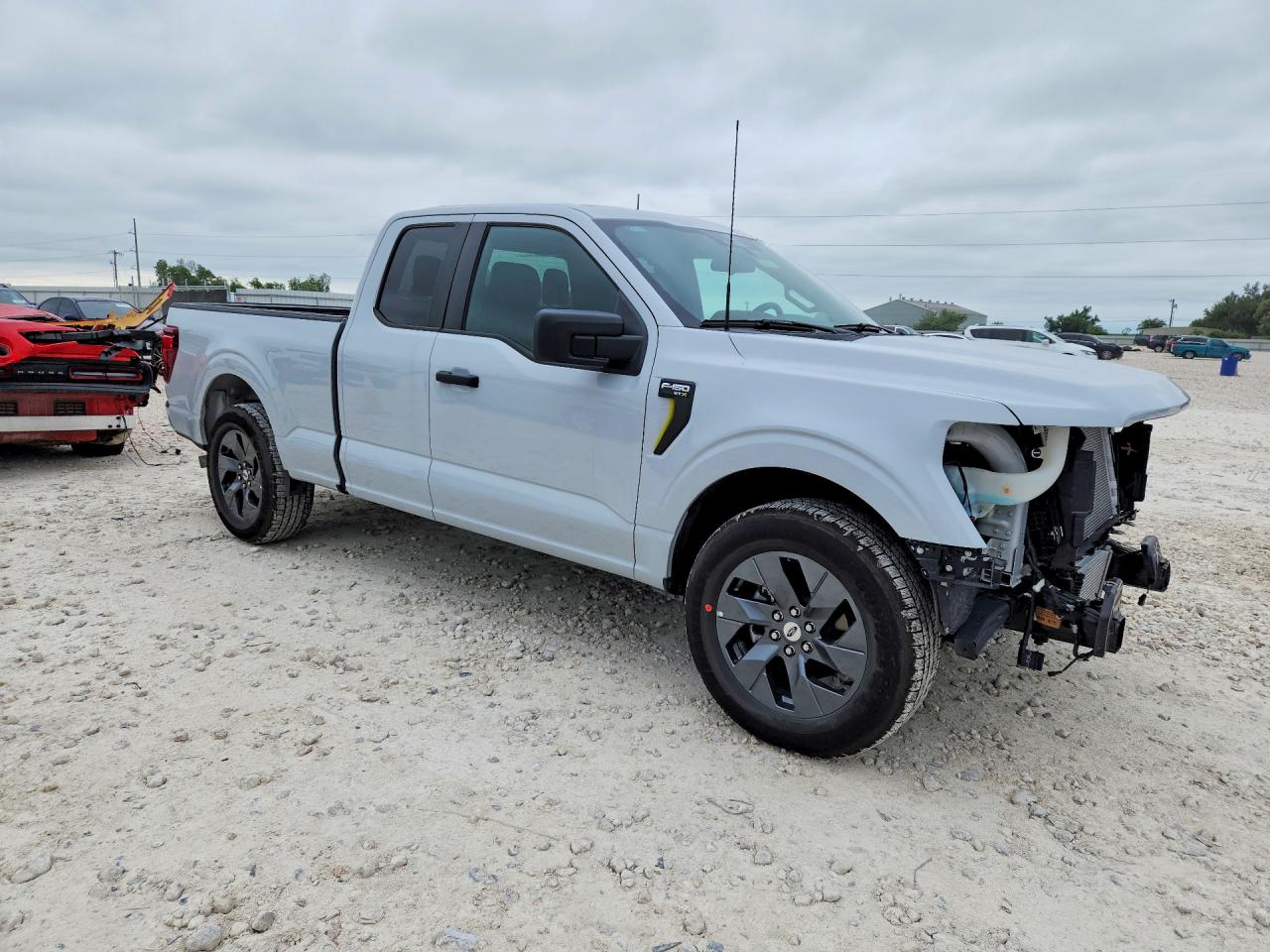 2025 Ford F150 VIN 1FTEX2KP4SKE74743 photo 4