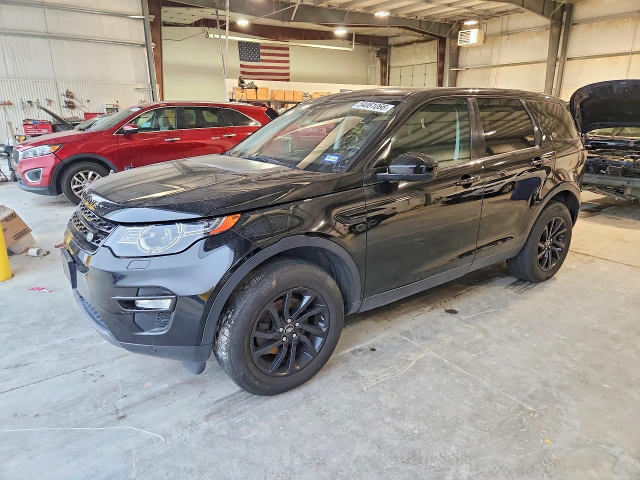 2018 Land Discovery VIN SALCR2RX5JH769880 photo 1