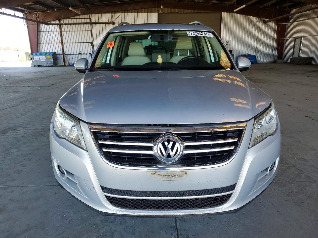 2011 VOLKSWAGEN Tiguan VIN WVGAV7AX7BW515325 photo 5
