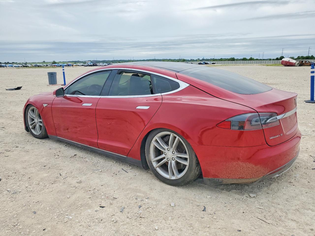 2013 Tesla Model s VIN 5YJSA1BG5DFP11450 photo 2