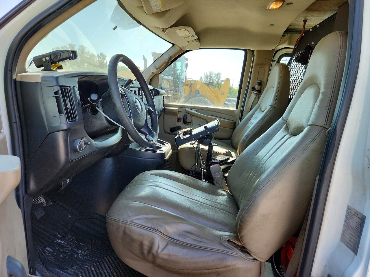 2008 CHEV Express VIN 1GCHG35K381163080 photo 7