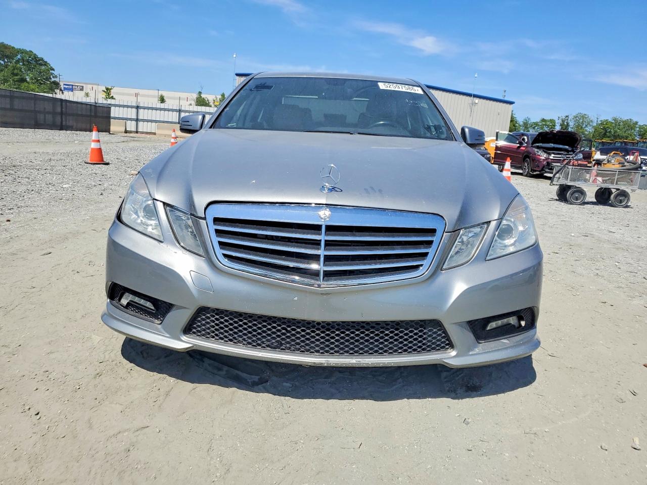 2011 Mercedes-Benz E-class VIN WDDHF2EBXBA451057 photo 5