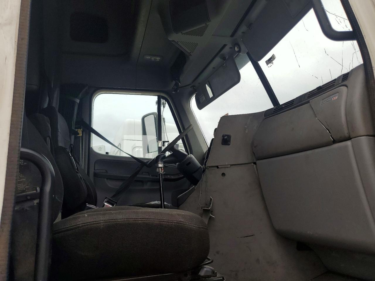 2006 FREIGHTLINER All other VIN 1FUJBBCK06LU41263 photo 5