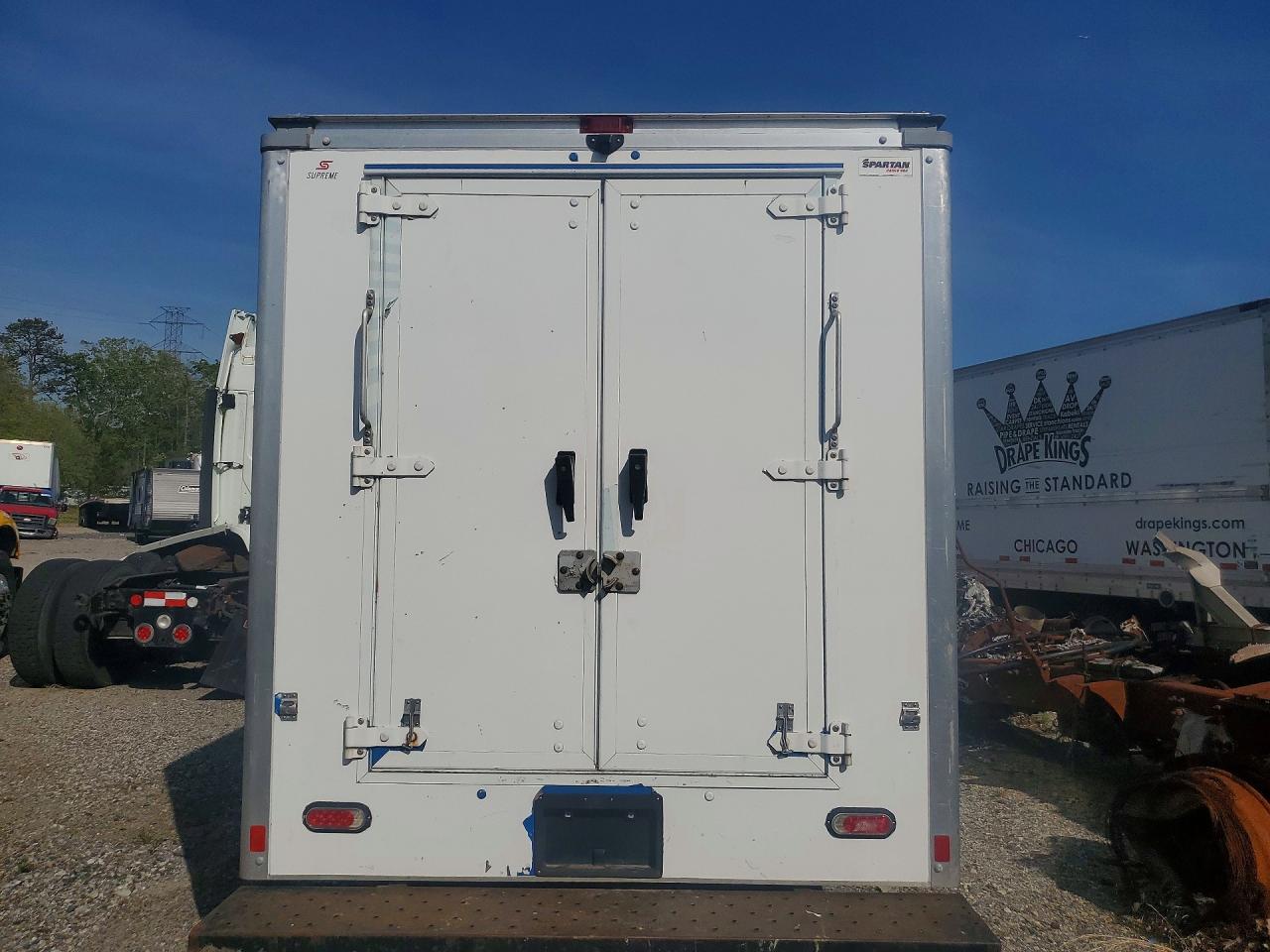 2018 CHEVROLET Express VIN 1GB0GRFG4J1309409 photo 6