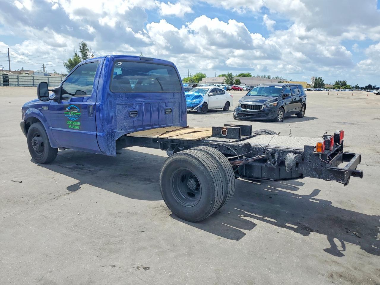 2004 Ford F350 VIN 1FDWF36S64EB54414 photo 2