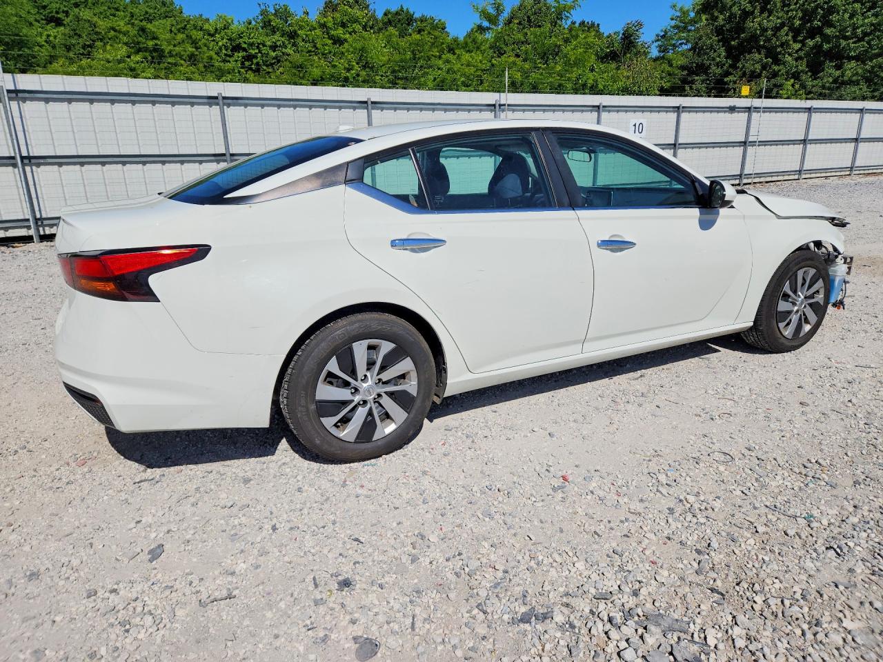 2020 Altima VIN 1N4BL4BV6LC226522 photo 3