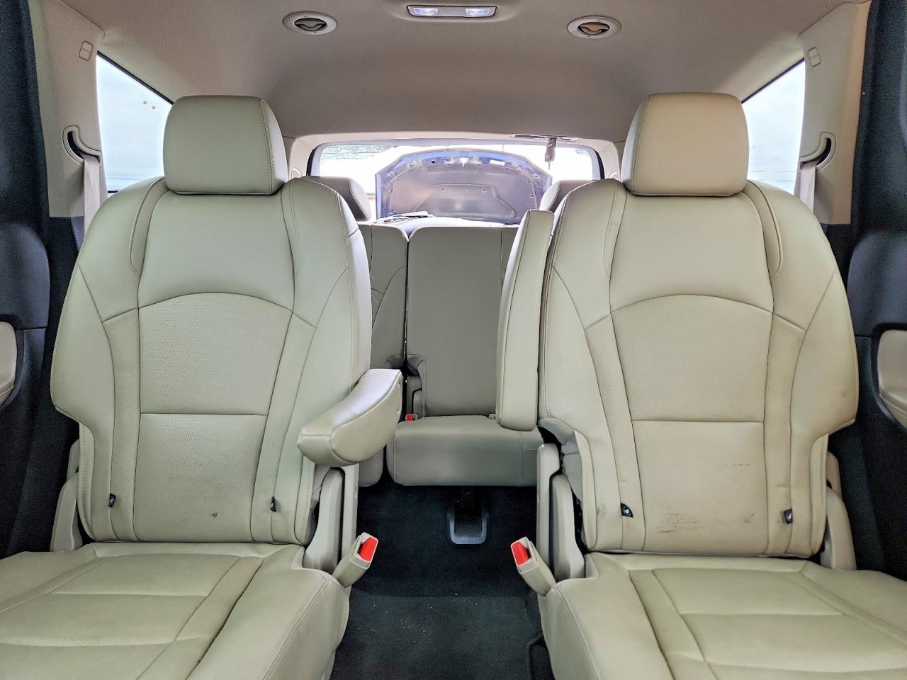 2021 Buick Enclave VIN 5GAERBKW0MJ182115 photo 10