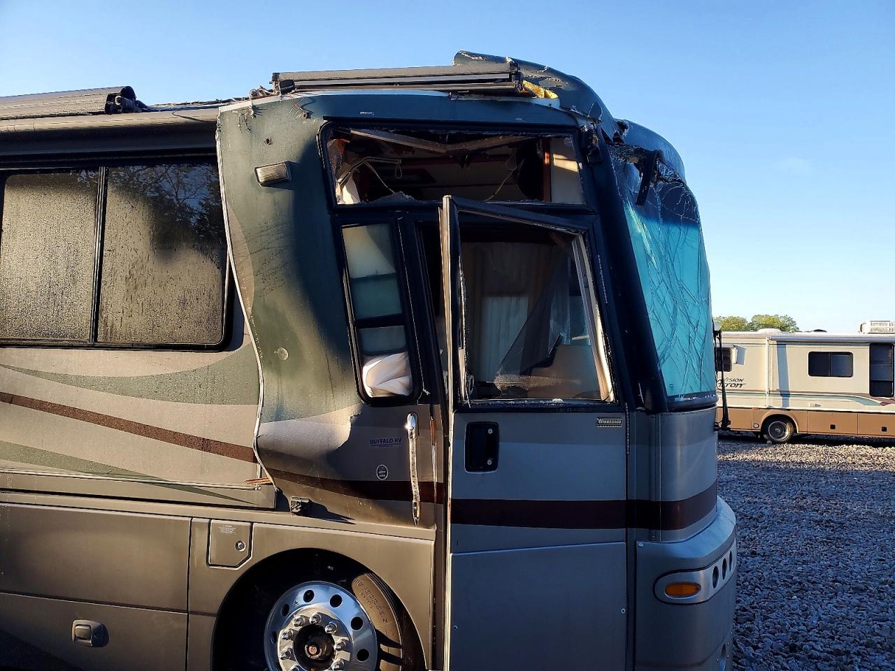 2004 SPARTAN All other VIN 4VZBR1D944C047192 photo 9