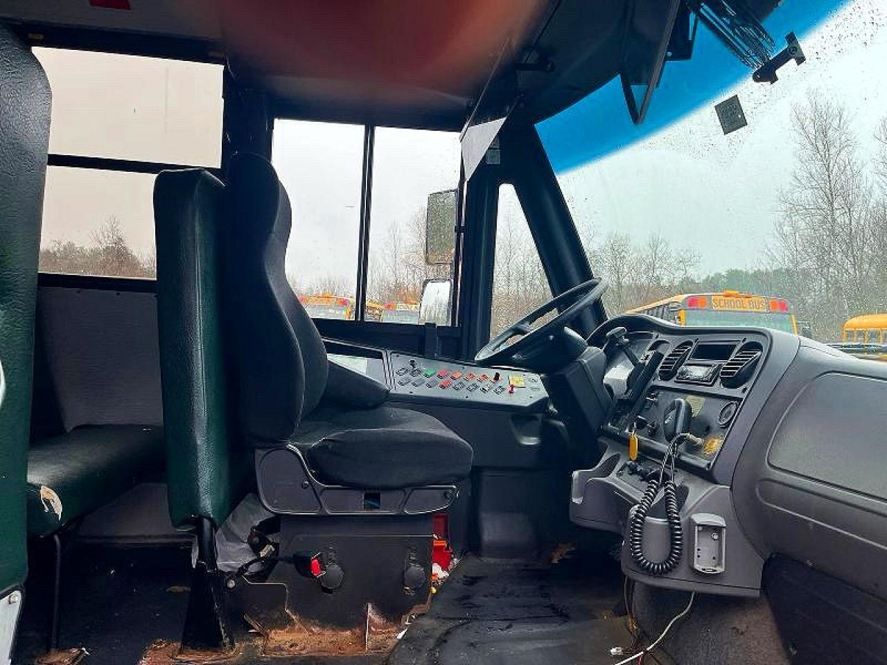 2015 FREIGHTLINER All other VIN 4UZABRDU2FCFW9647 photo 5