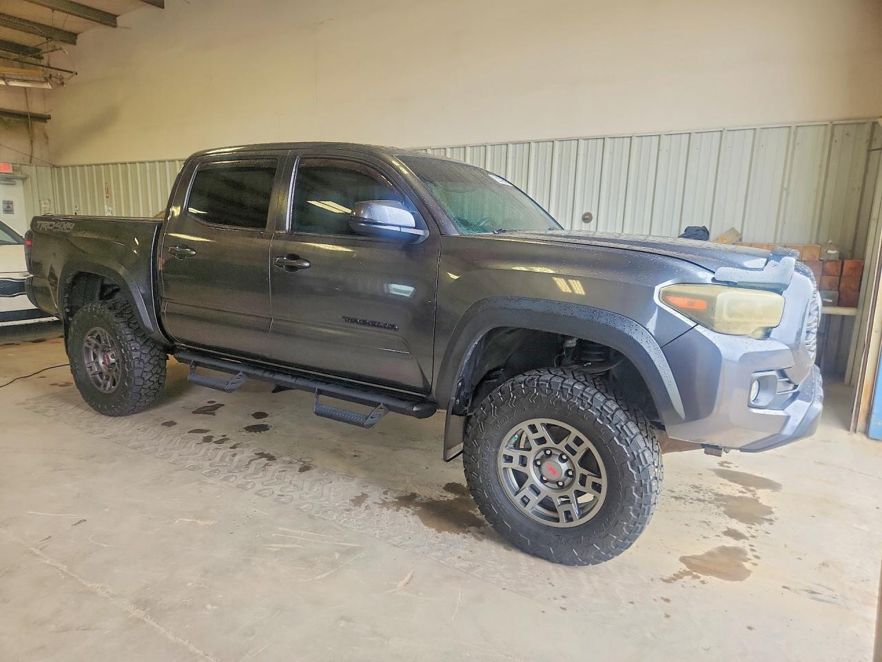 2020 Toyota Tacoma trd VIN 3TMCZ5AN3LM330033 photo 4