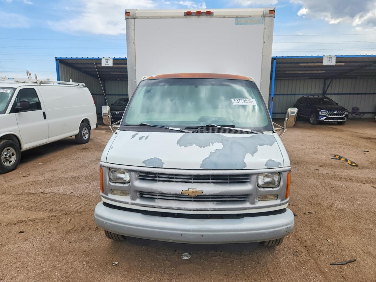 2000 CHEV Express VIN 1GBJG31RXY1251990 photo 5