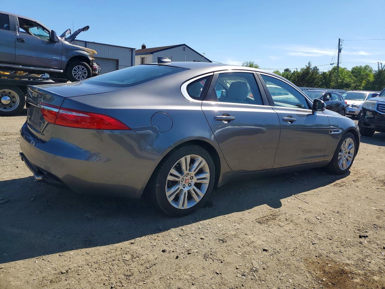 2017 Jaguar Xf VIN SAJBD4BV3HCY29881 photo 3