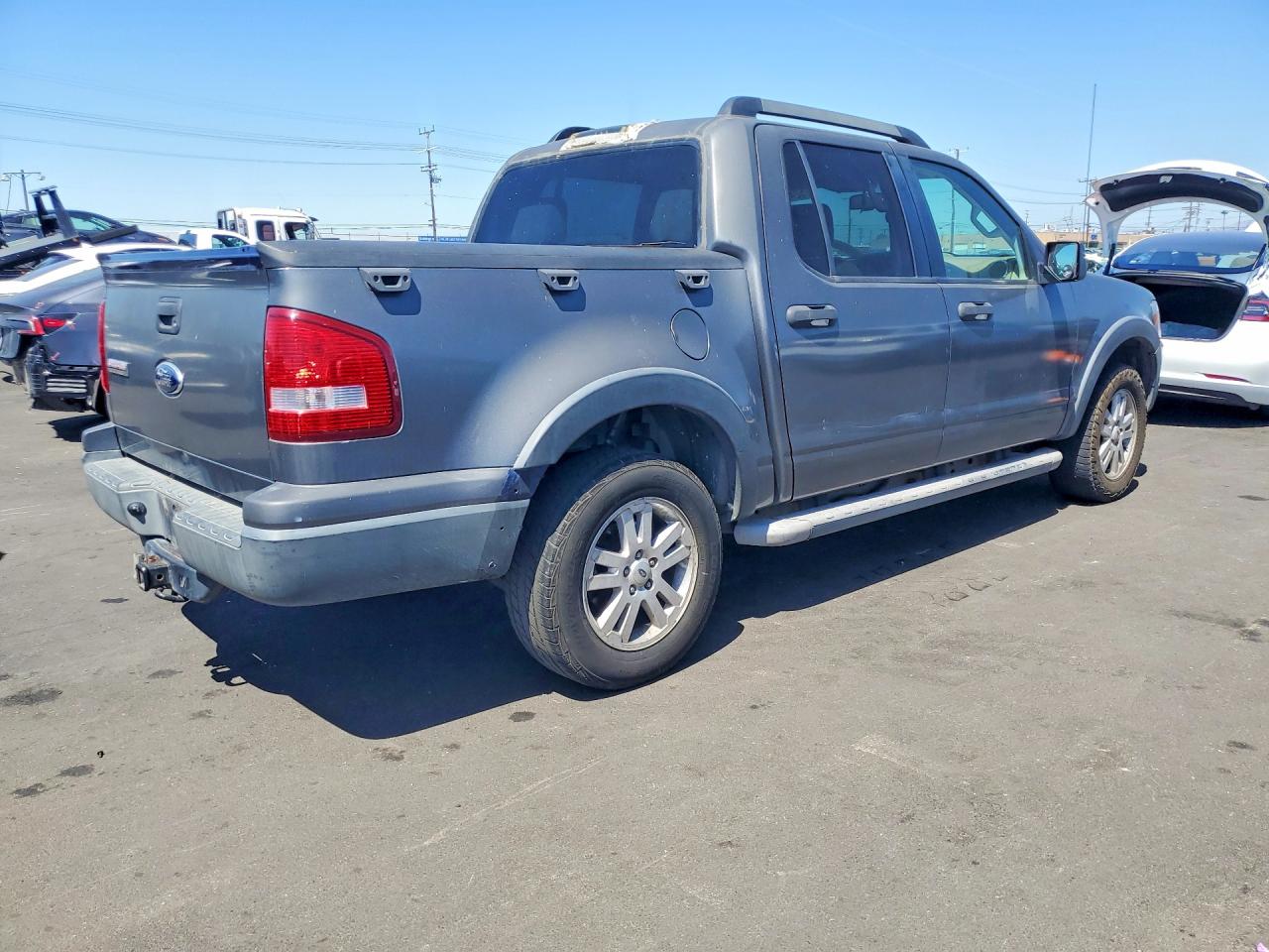 2007 Ford Explorer VIN 1FMEU51K97UA50949 photo 3