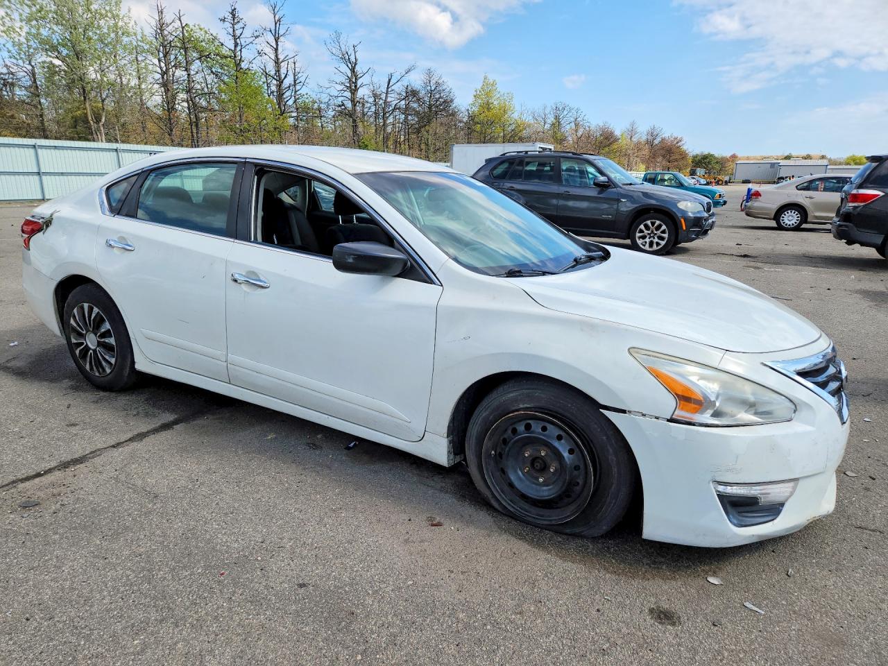 2015 Nissan Altima VIN 1N4AL3AP9FN878438 photo 4