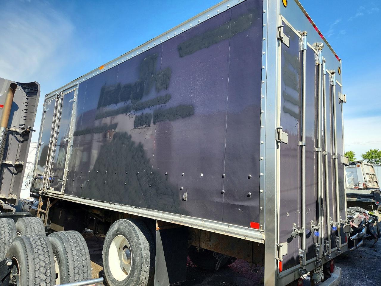 2009 KENWORTH All other VIN 2NKHHN7X19M938907 photo 3