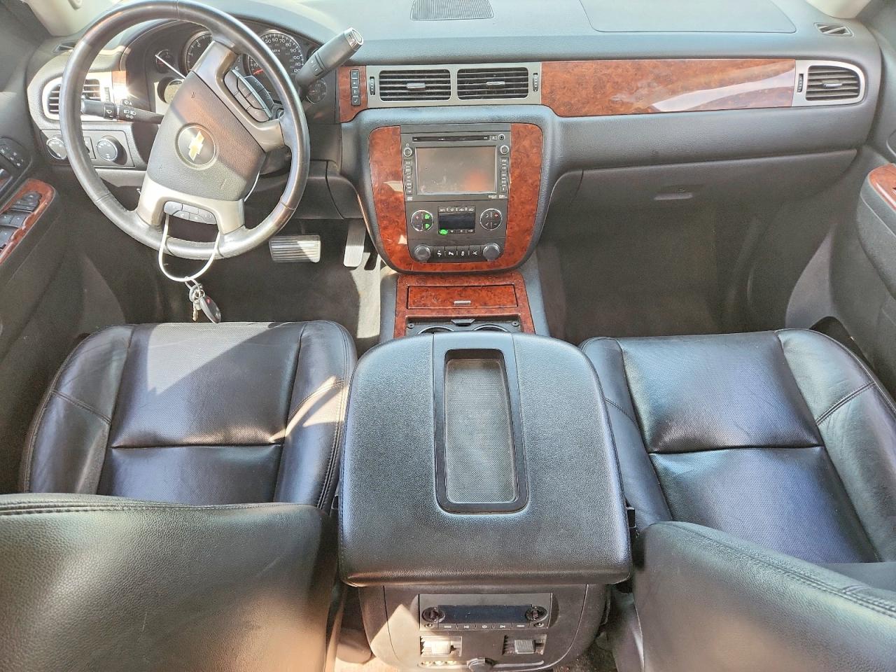 2013 Chevrolet Avalanche VIN 3GNTKGE73DG338717 photo 8