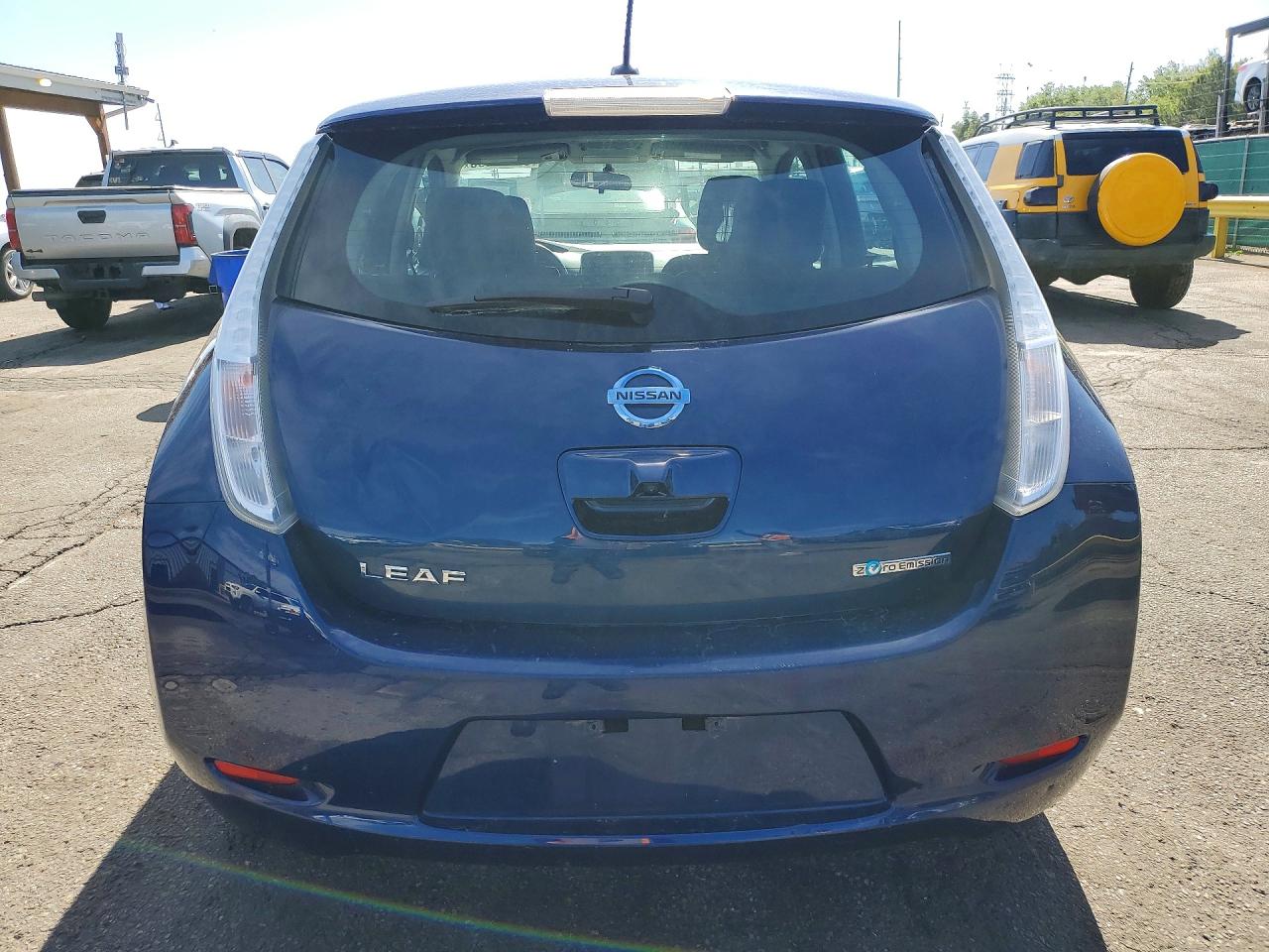 2017 Nissan Leaf VIN 1N4BZ0CP1HC310701 photo 6