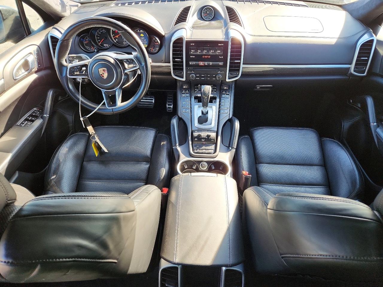2017 PORSCHE Cayenne VIN WP1AC2A27HLA92823 photo 8