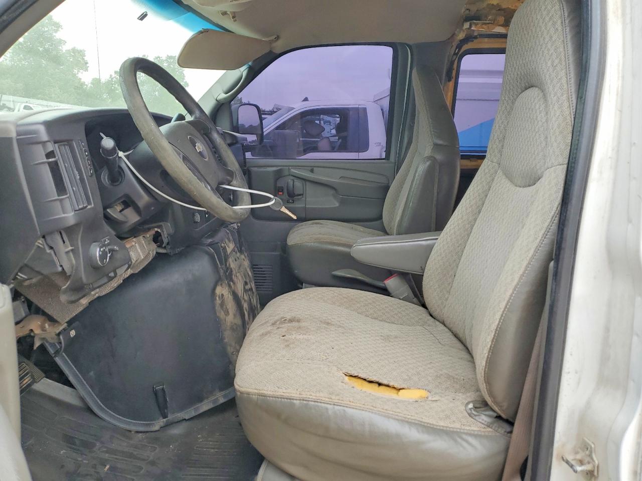 2009 CHEV Express VIN 1GCHG39K691148990 photo 7