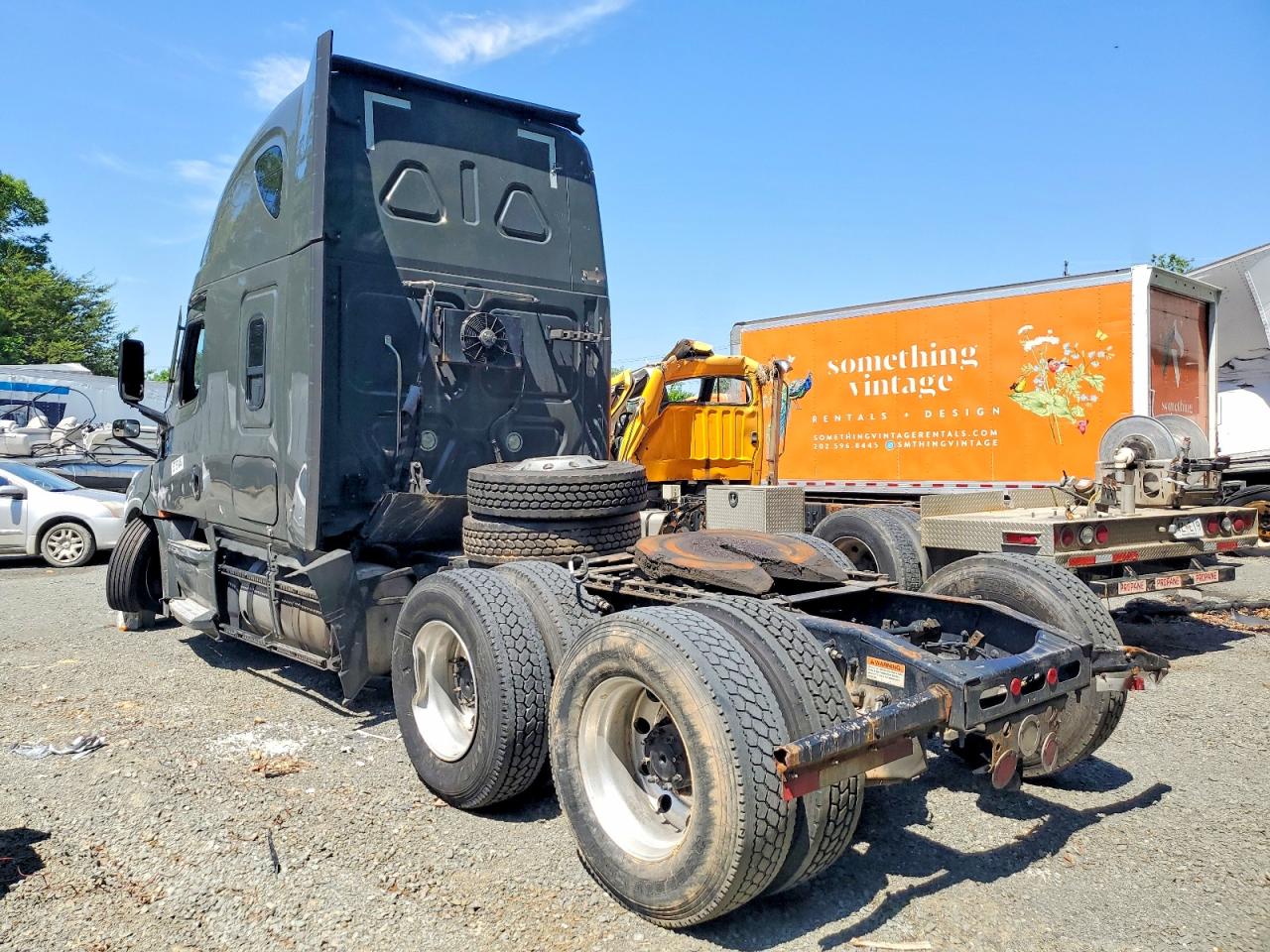 2022 FREIGHTLINER All other VIN 3AKJHHDRXNSNG7237 photo 3