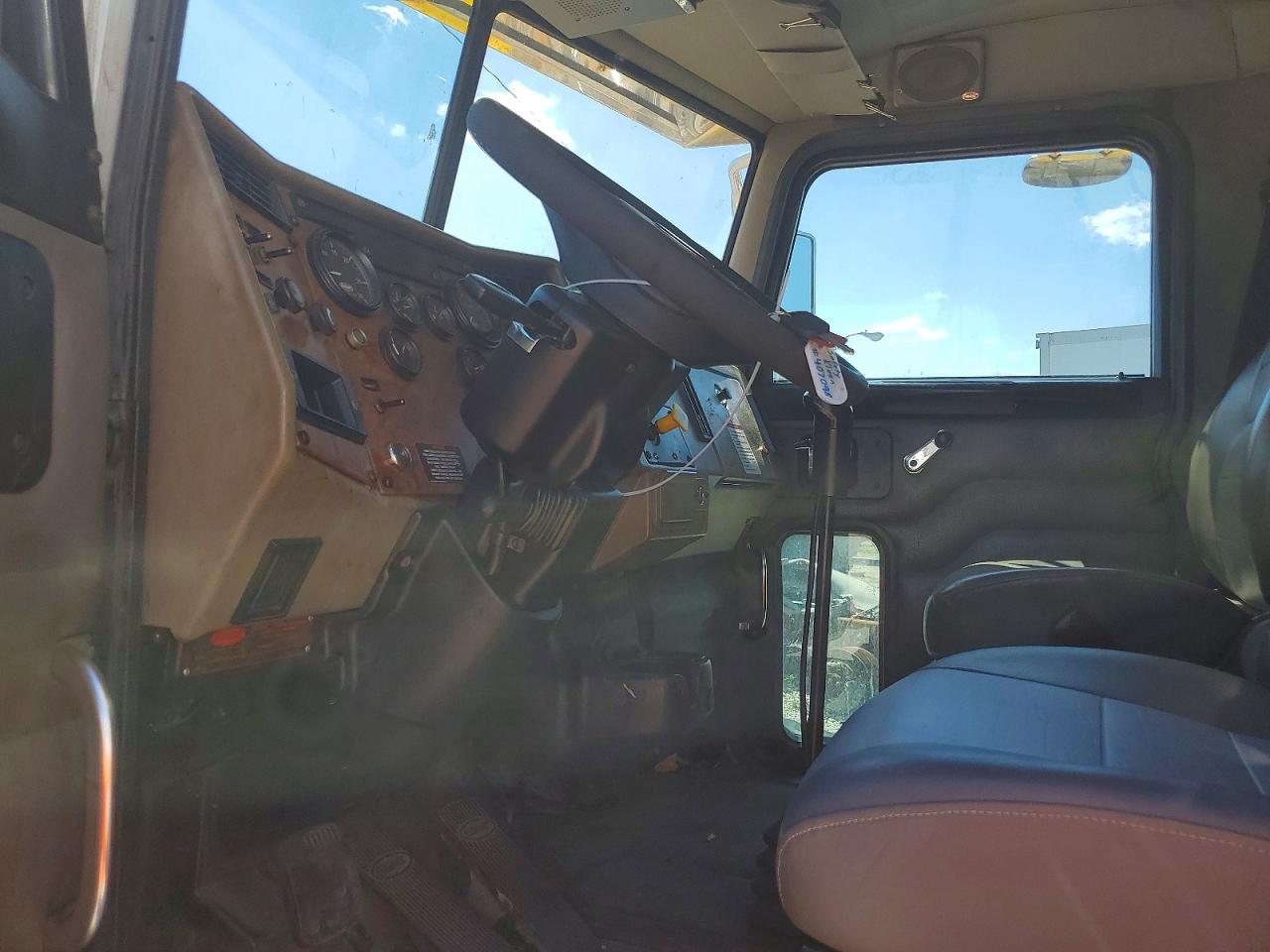 2007 PETERBILT All other VIN 2NPRLZ9X57M733363 photo 5
