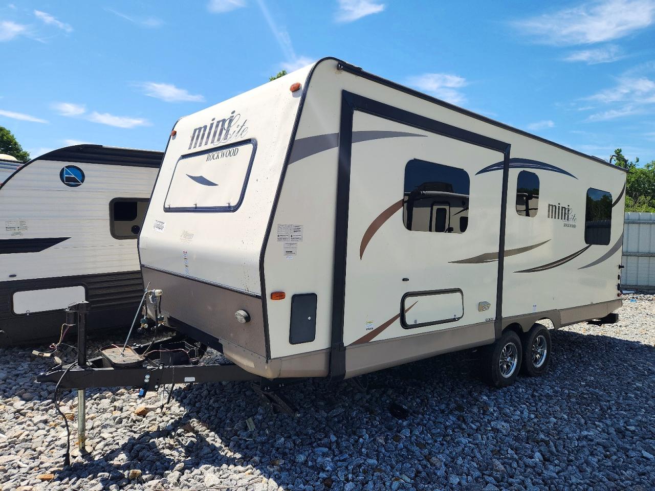 2017 FOREST Rockwood m VIN 4X4TRLA20HD411868 photo 2
