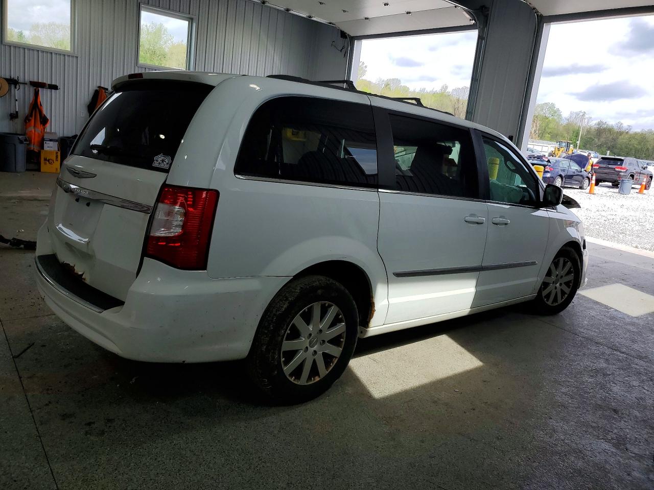 2014 Chrysler Minivan VIN 2C4RC1BGXER342664 photo 3