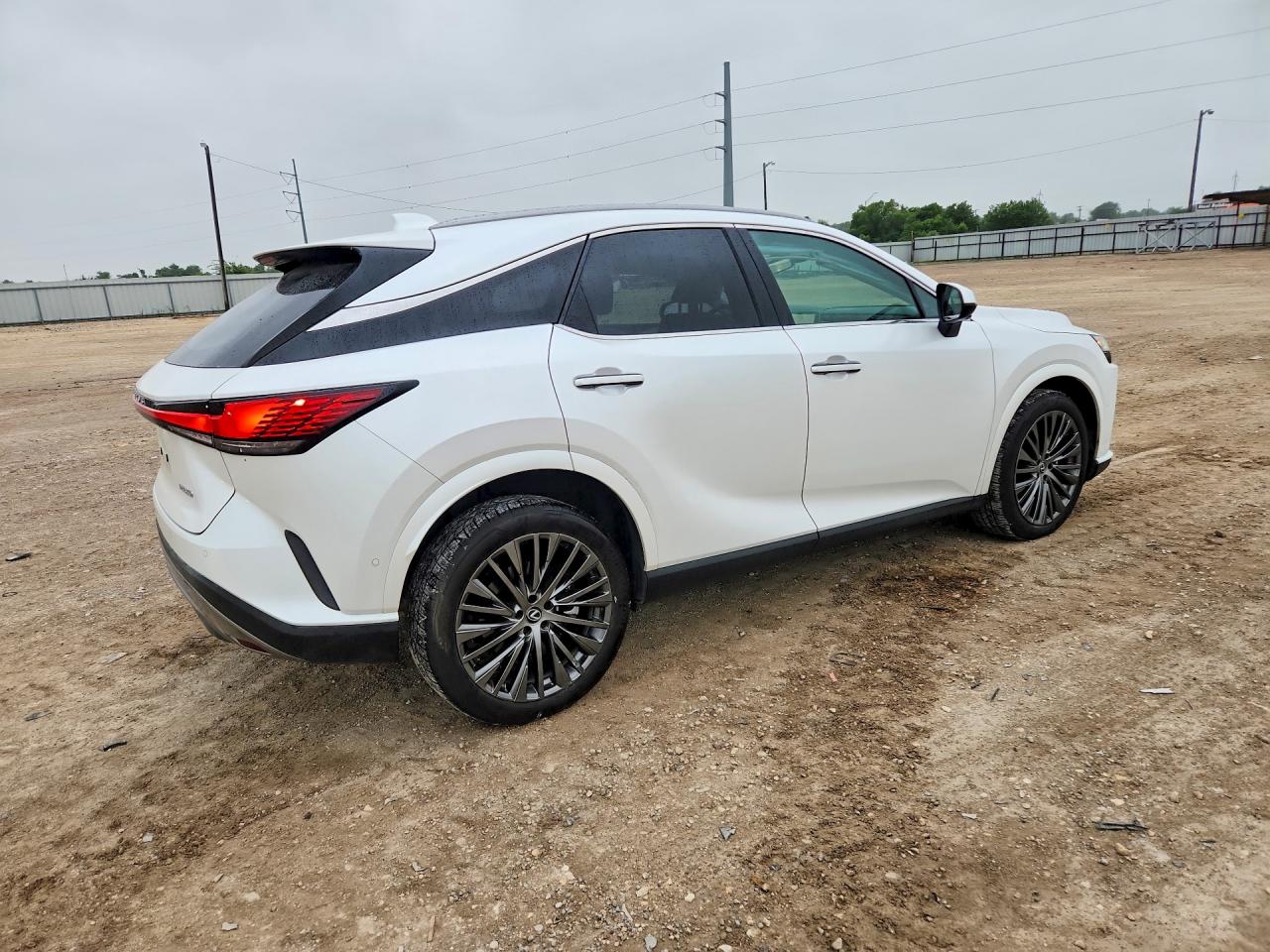 2023 Lexus Rx350 VIN 2T2BAMBA9PC012422 photo 3