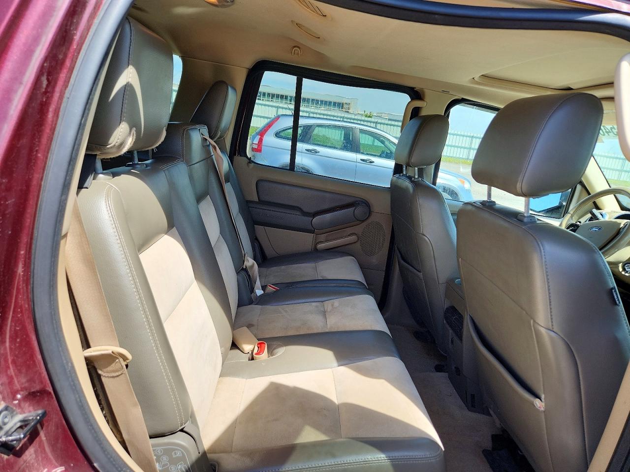 2007 FORD Explorer VIN 1FMEU74857UA68831 photo 11