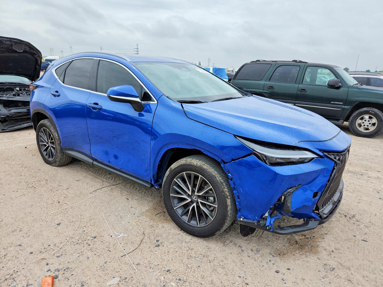 2025 Lexus Nx VIN 2T2ADCAZ9SC017570 photo 4