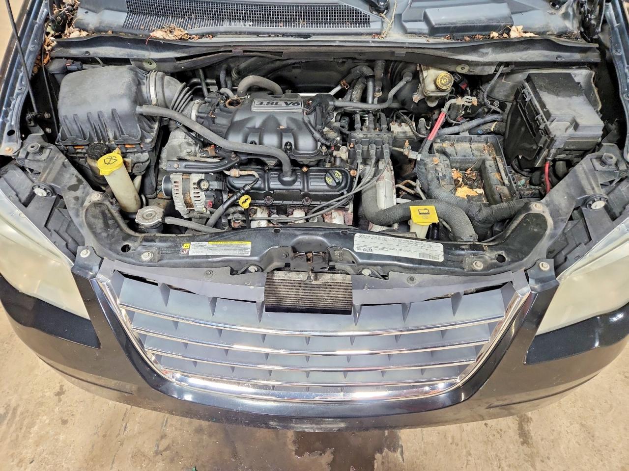 2010 CHRYSLER Minivan VIN 2A4RR5D13AR432208 photo 12