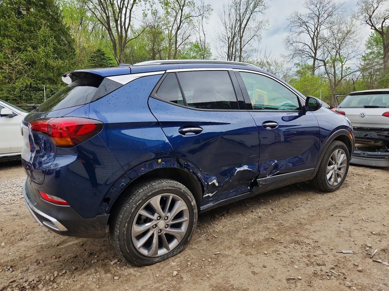 2023 Buick Encore VIN KL4MMGSL4PB127977 photo 3